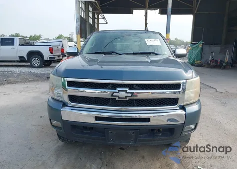 2011 Chevrolet Silverado 1500 Lt z USA, uszkodzony, nr VIN 1GCRKSE31BZ462923